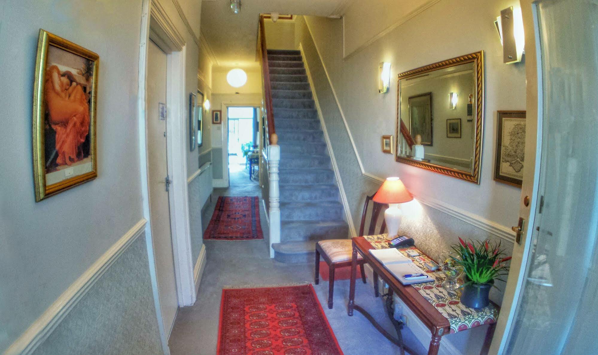 The Ravensbourne Hotel Bornemouth Extérieur photo