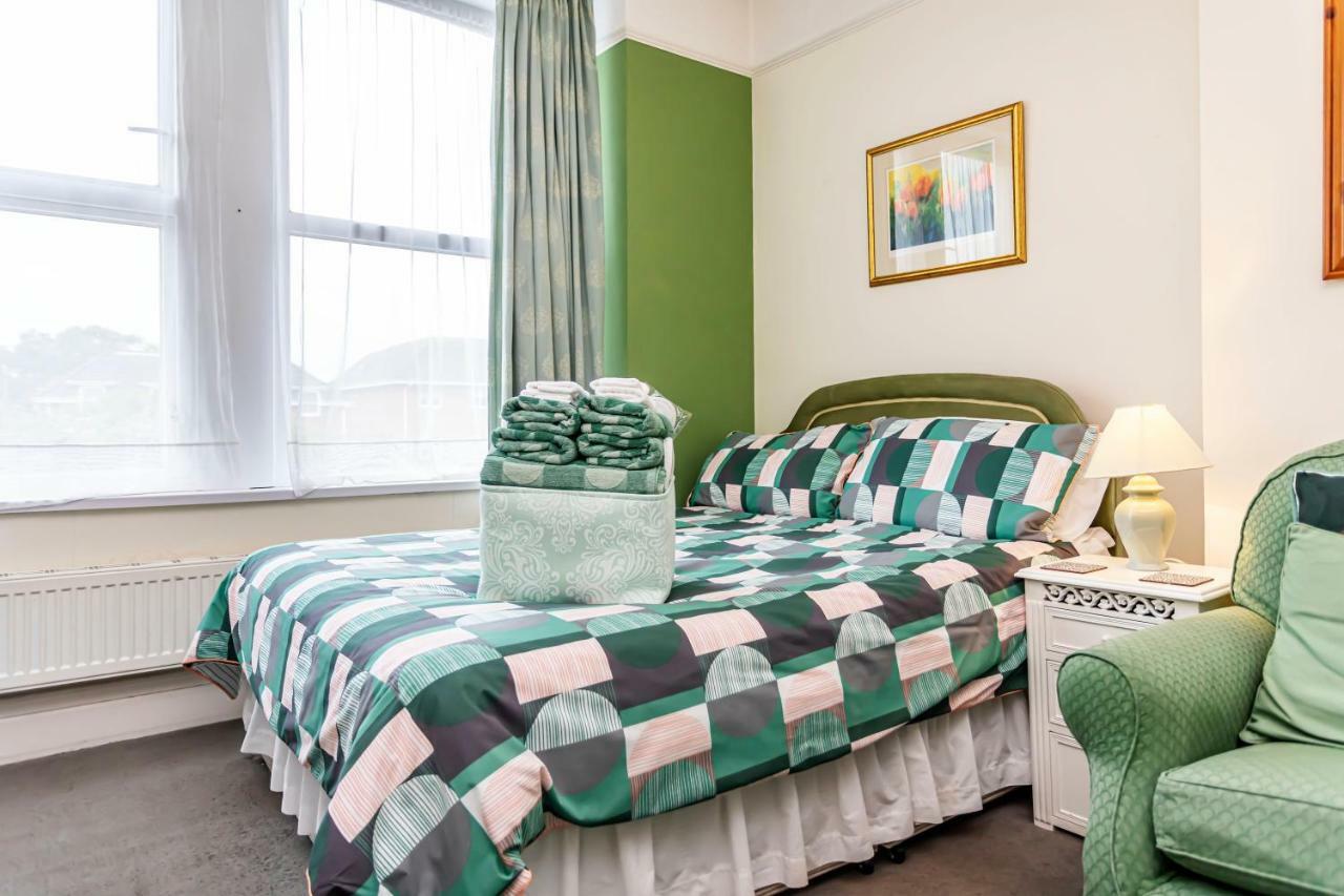 The Ravensbourne Hotel Bornemouth Chambre photo